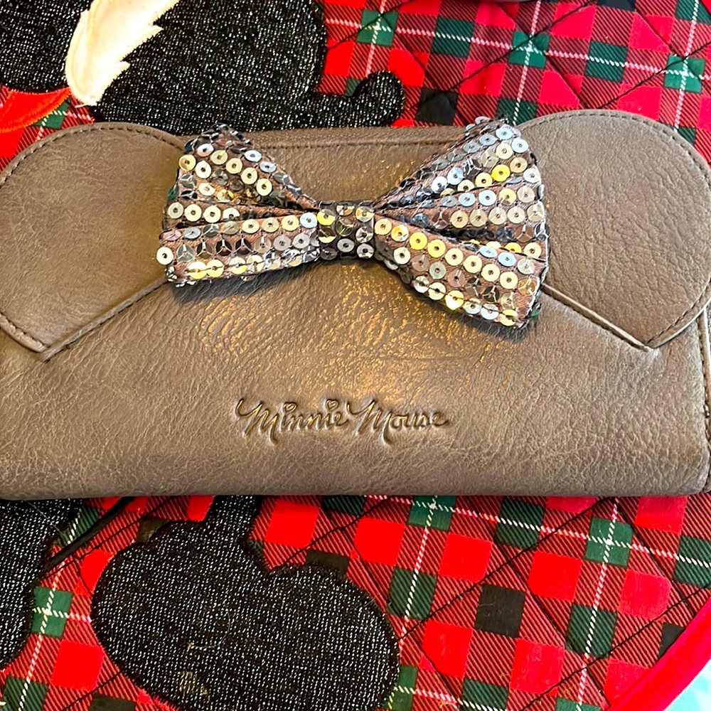 Minnie Mouse Loungefly Wallet